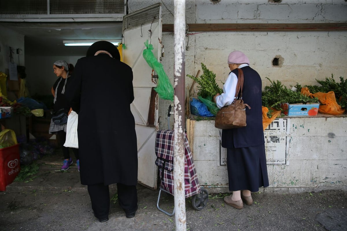 בשכונת הבוכרים: כך נערכים לשבת קודש