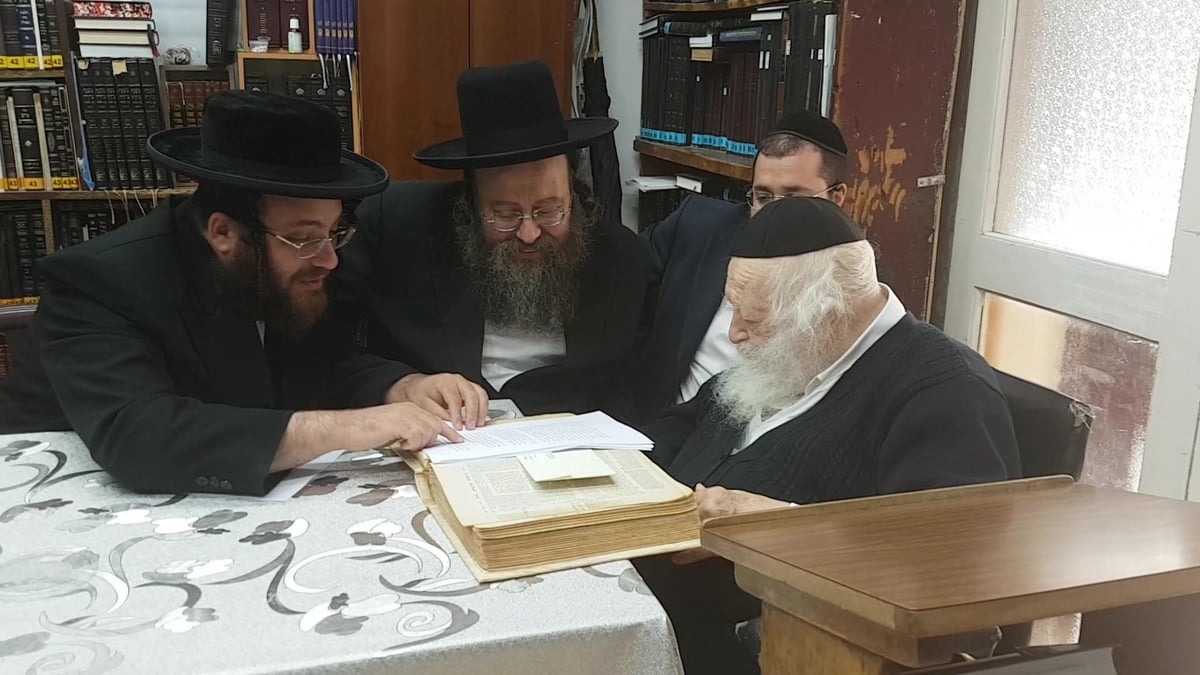 מרן הגר"ח קנייבסקי על השו"ת עמו ב'המודיע': "ס' איז גוט"