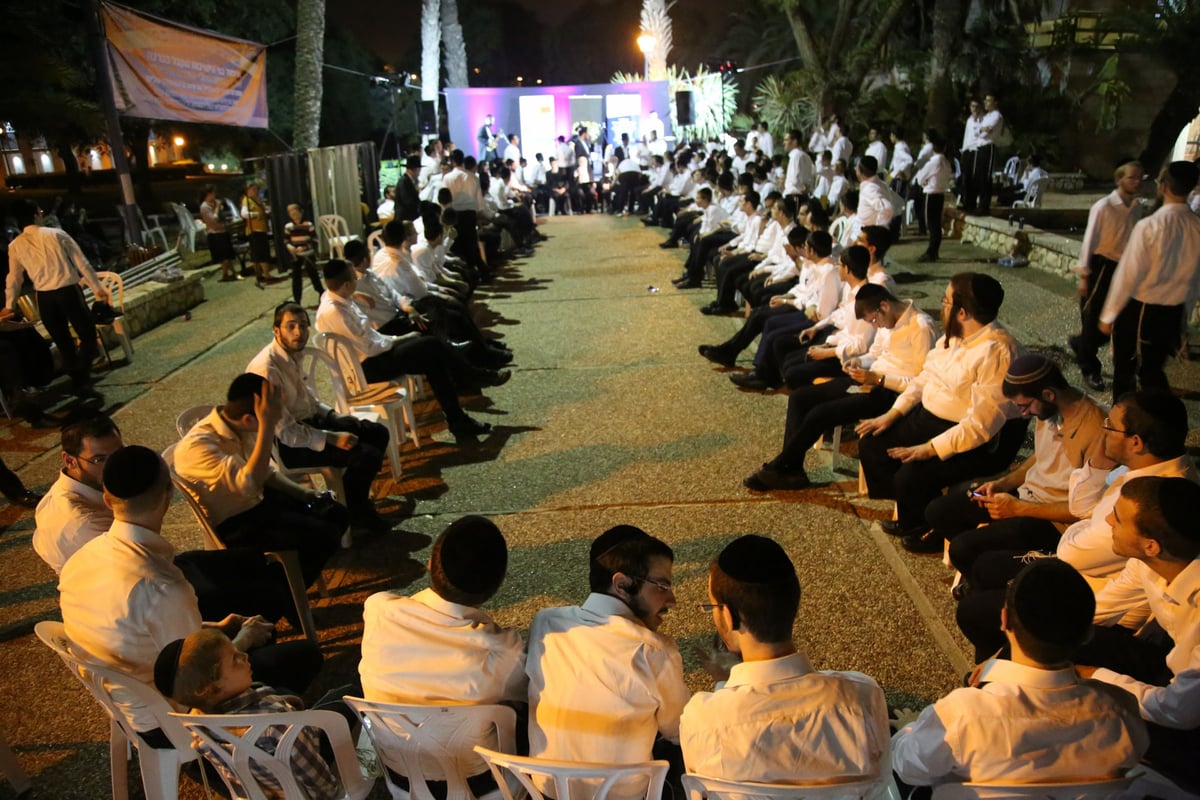 הקעמפ של עולם הישיבות  • צפו בתמונות