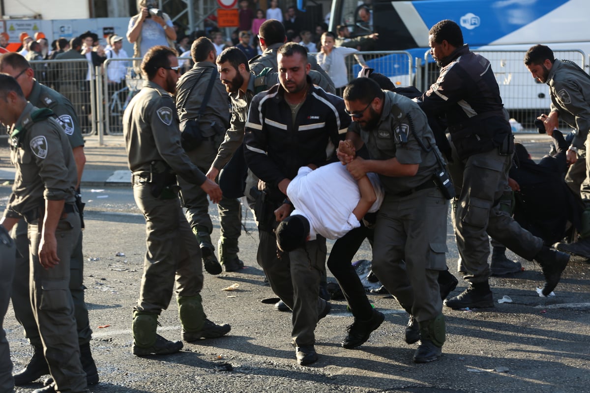 מפגינים מ"הפלג הירושלמי" חסמו את בני ברק • תיעוד נרחב