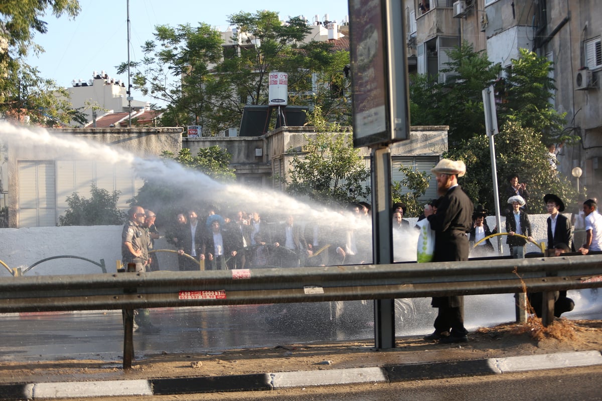 מפגינים מ"הפלג הירושלמי" חסמו את בני ברק • תיעוד נרחב