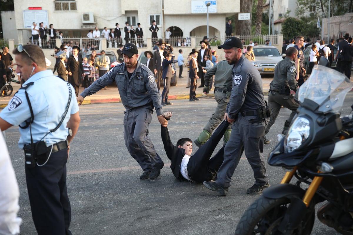 מפגינים מ"הפלג הירושלמי" חסמו את בני ברק • תיעוד נרחב