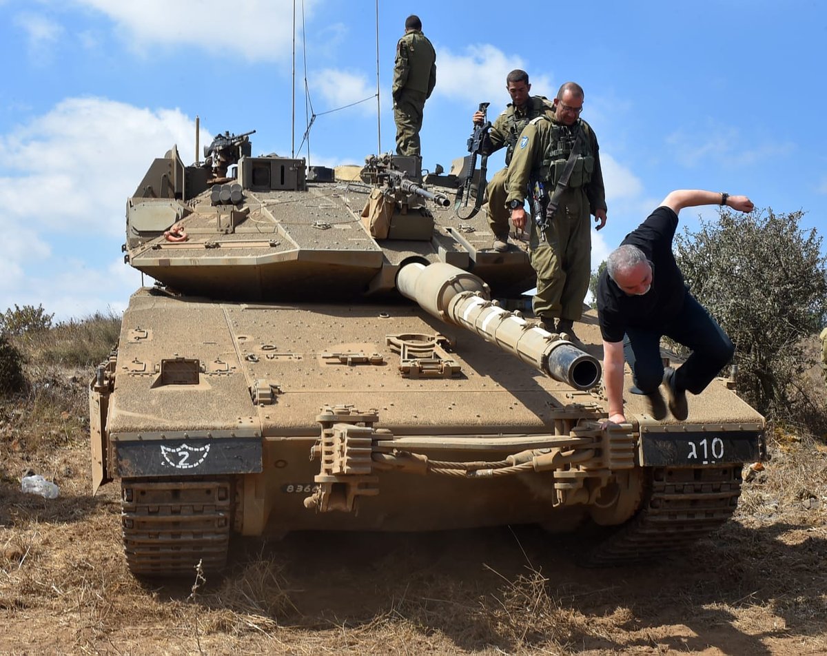 שר הביטחון ליברמן: אסד בונה צבא יבשה רחב וחדש