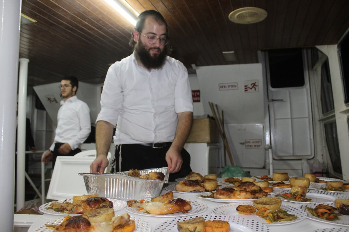 סיום הש''ס בישיבת נועם אלימלך על ימה של טבריה