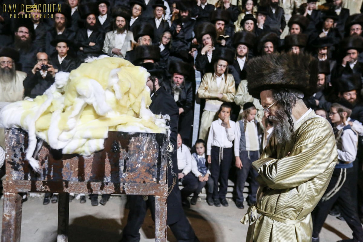 ההדלקה של המשפיע רבי מיילך בידרמן במירון • צפו