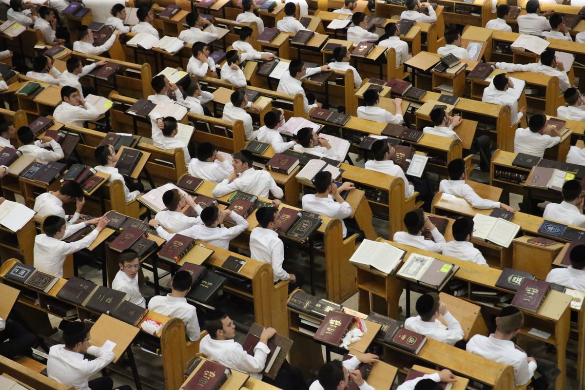 ה'חברונער'ס' התעוררו משיחתו של ראש ישיבת פוניבז' • צפו