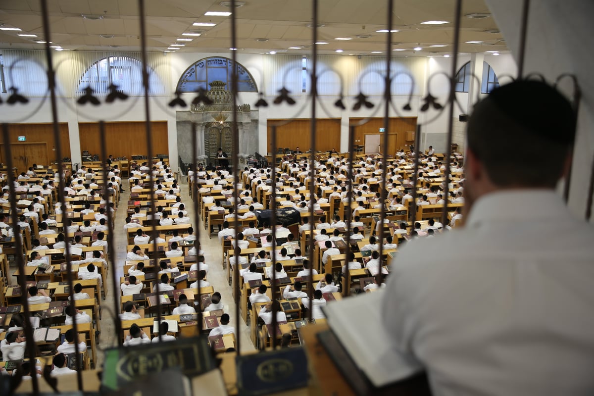 ה'חברונער'ס' התעוררו משיחתו של ראש ישיבת פוניבז' • צפו