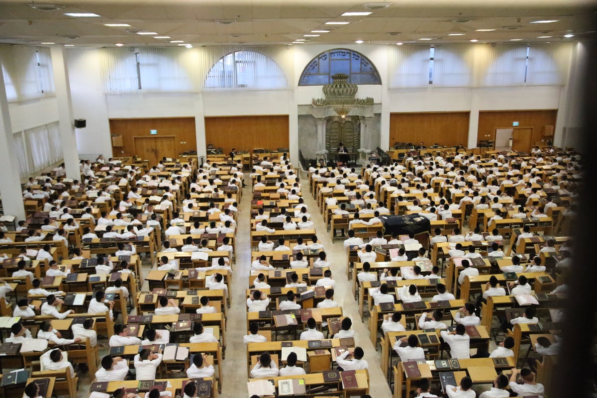 ה'חברונער'ס' התעוררו משיחתו של ראש ישיבת פוניבז' • צפו