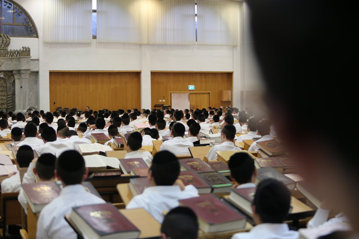 ה'חברונער'ס' התעוררו משיחתו של ראש ישיבת פוניבז' • צפו