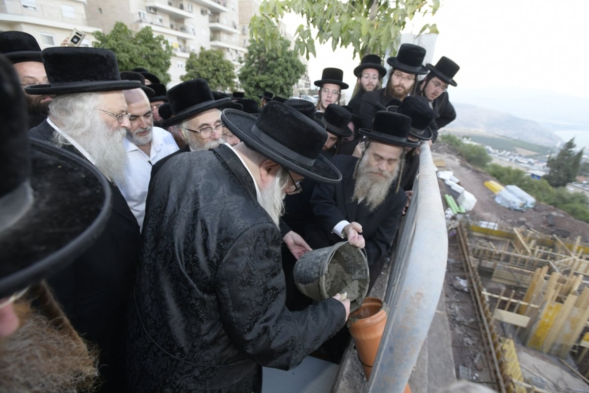 תיעוד: חנוכת ביהמ"ד של צאנז בטבריה