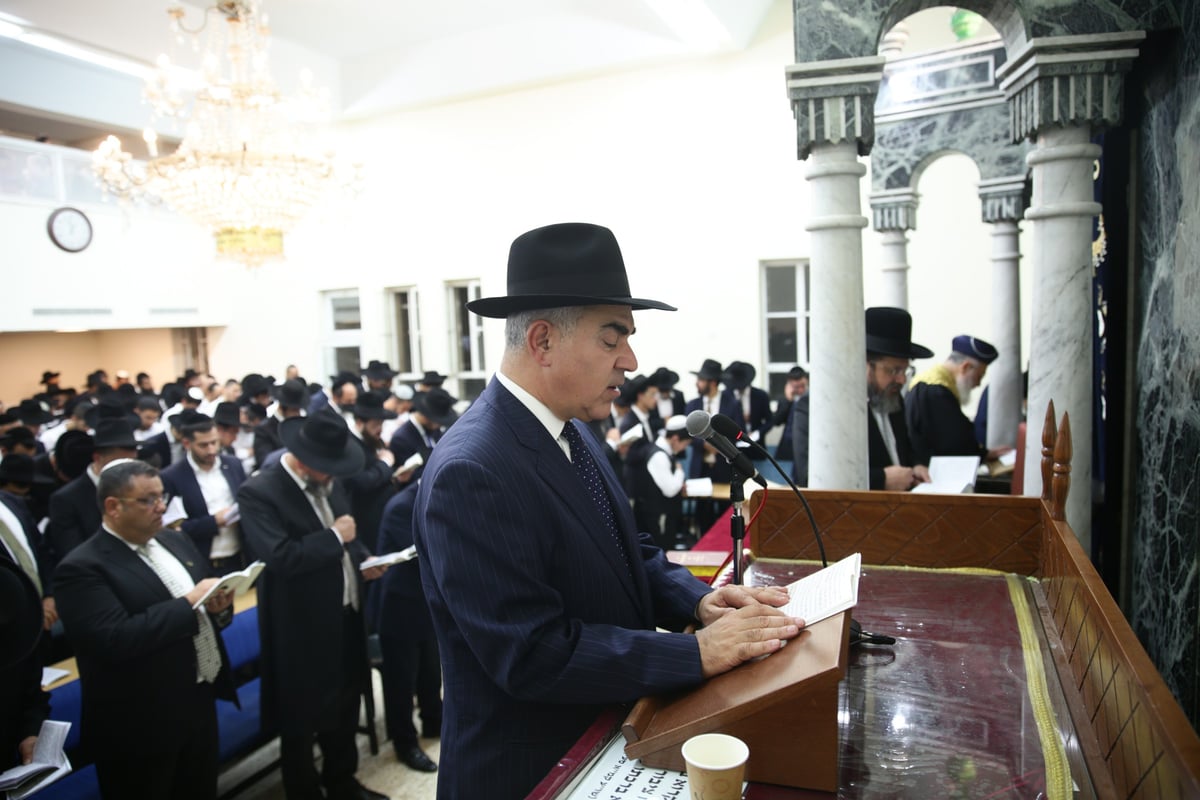 תיעוד: הסליחות ב'יזדים' עם הראשון לציון