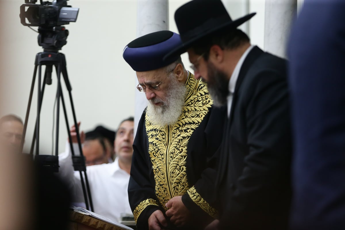 תיעוד: הסליחות ב'יזדים' עם הראשון לציון