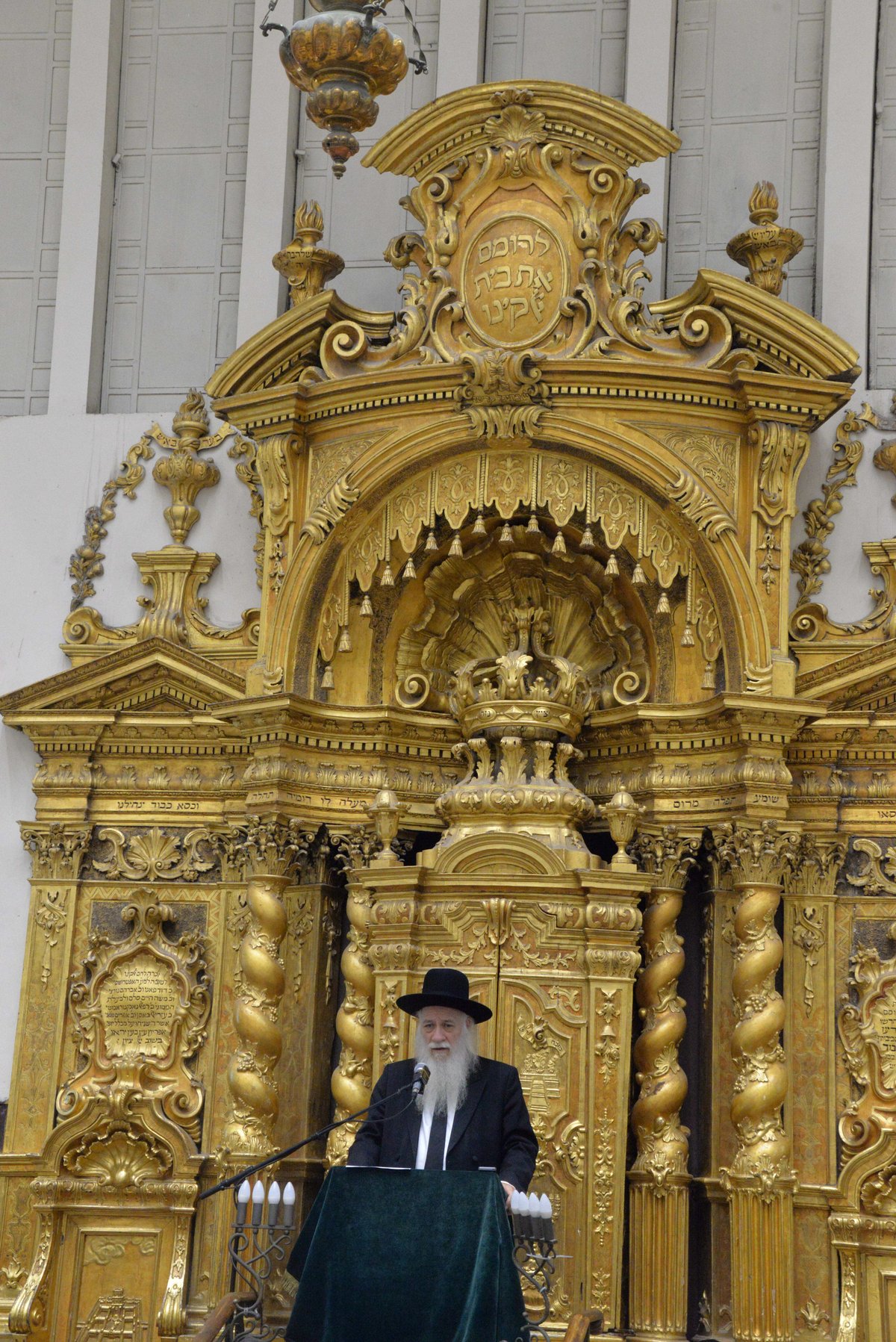 פוניבז' ספדה למשגיח זצ"ל  • צפו בגלריה