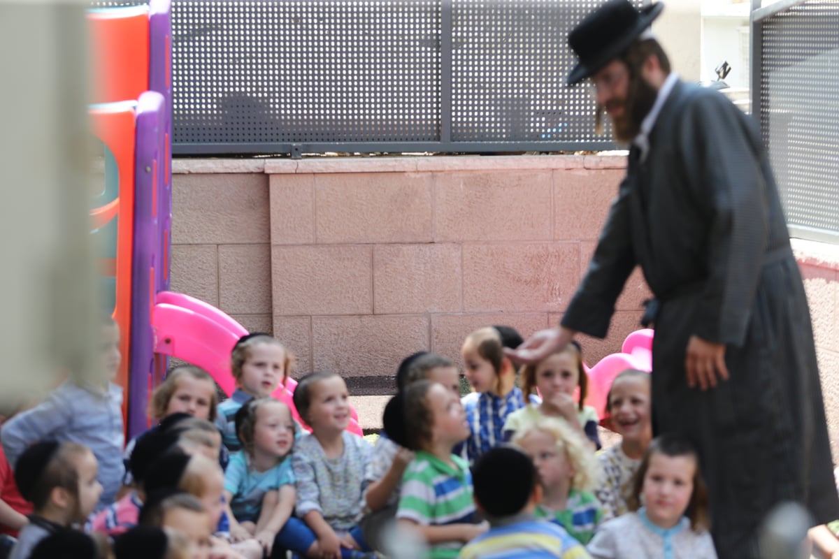 ילדי החמד נלקחו לקיים מצוות 'שילוח הקן' • תיעוד