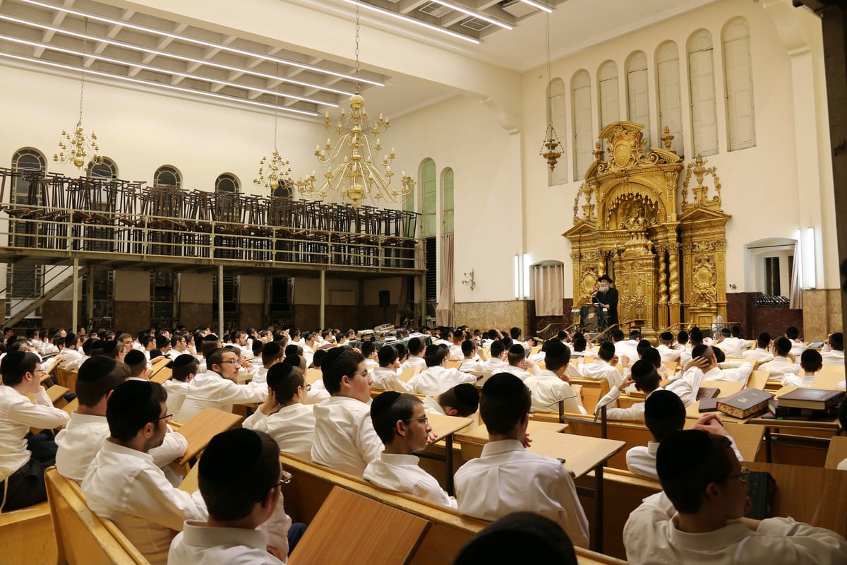 יום השנה המ"ט לרב מפוניבז' זצ"ל • תיעוד