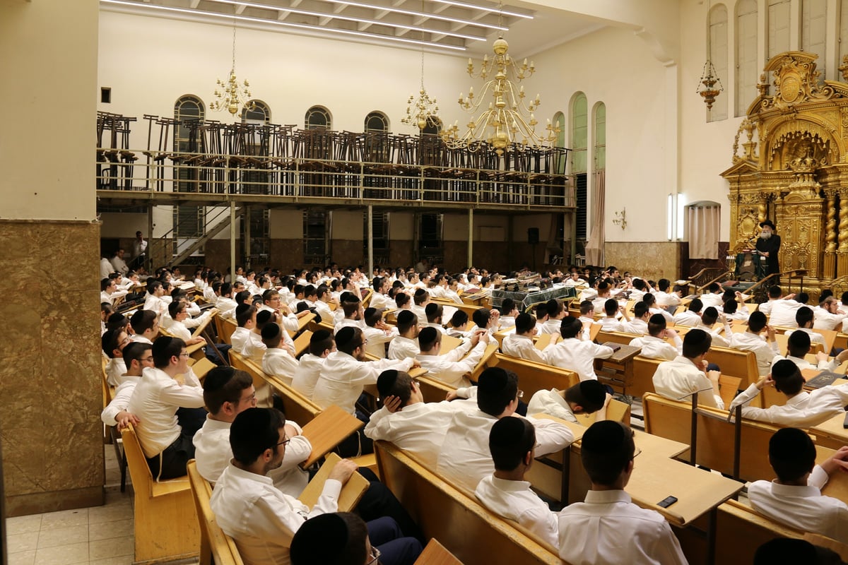 יום השנה המ"ט לרב מפוניבז' זצ"ל • תיעוד