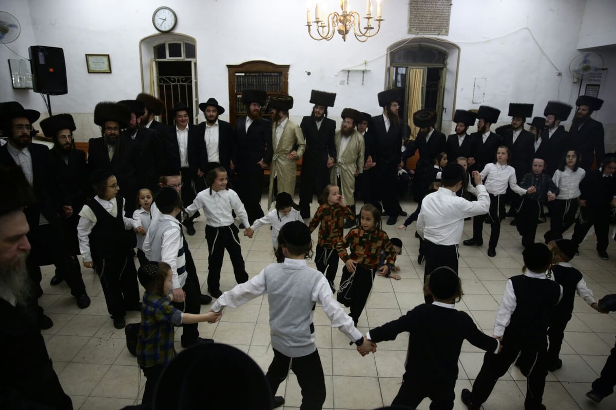 תיעוד: שמחת בית השואבה ב"אהל שרה"