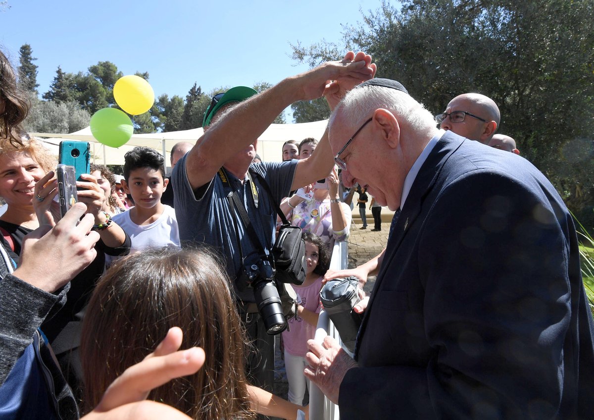 צפו: רובי ריבלין פתח את שערי בית הנשיא