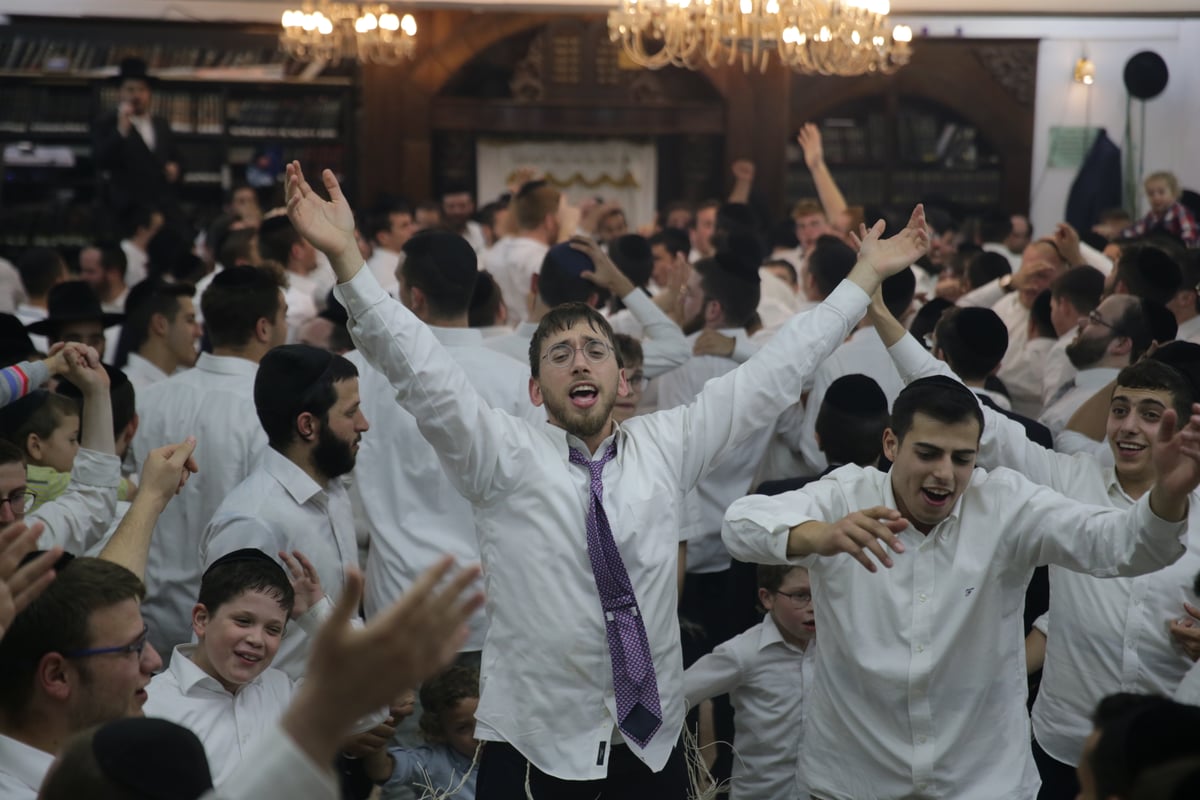 שמחת בית השואבה בישיבת רש"י • גלריה