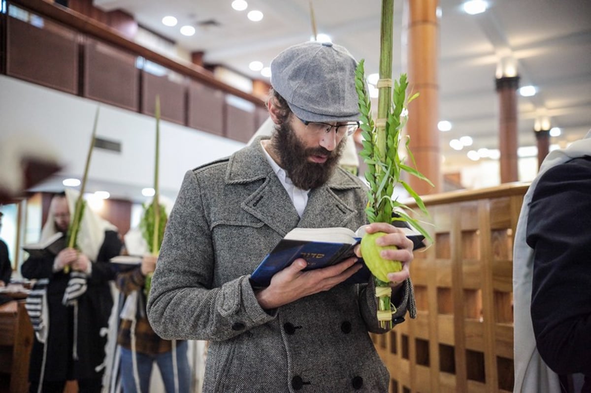 וחותמנו לחיים: הושענא רבה במוסקבה. צפו