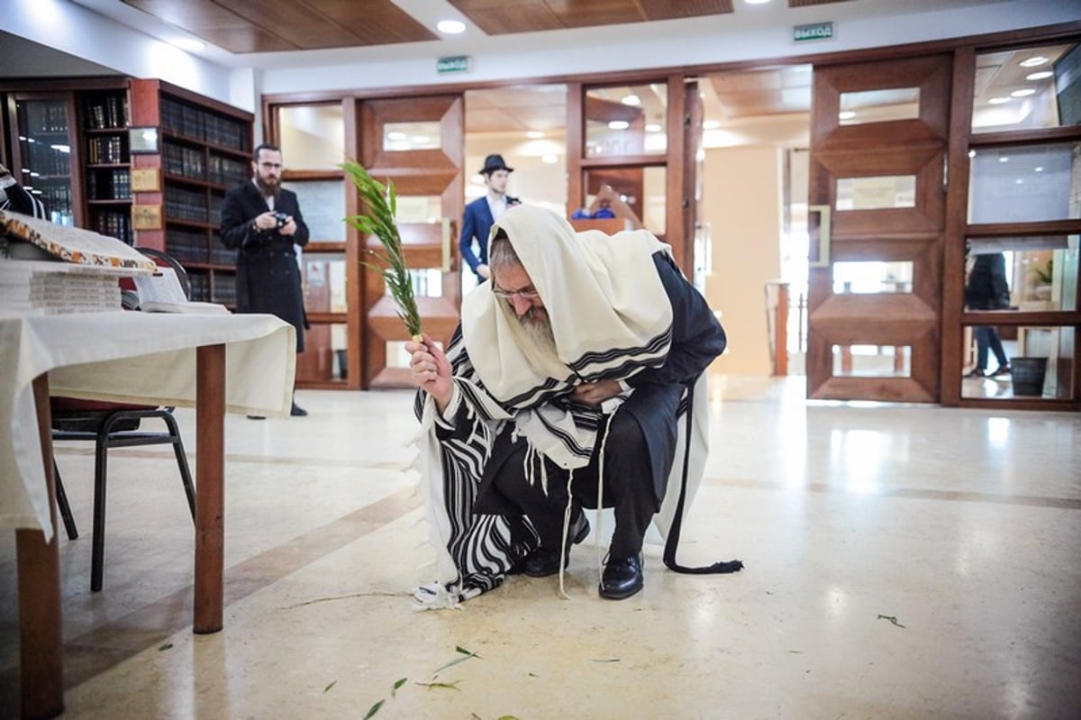 וחותמנו לחיים: הושענא רבה במוסקבה. צפו