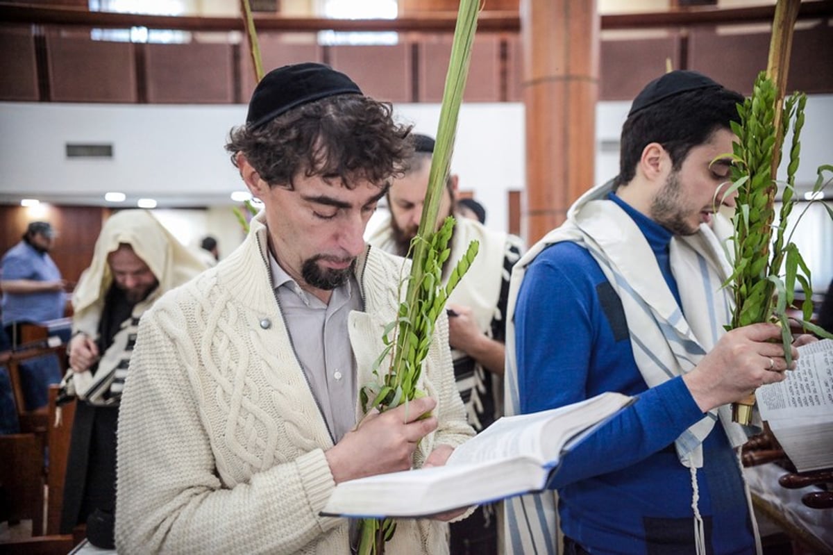 וחותמנו לחיים: הושענא רבה במוסקבה. צפו