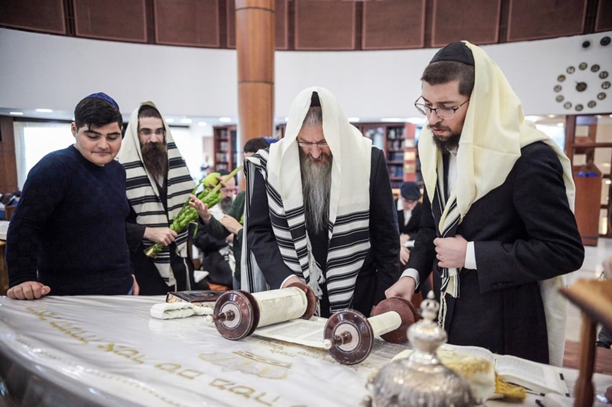 וחותמנו לחיים: הושענא רבה במוסקבה. צפו