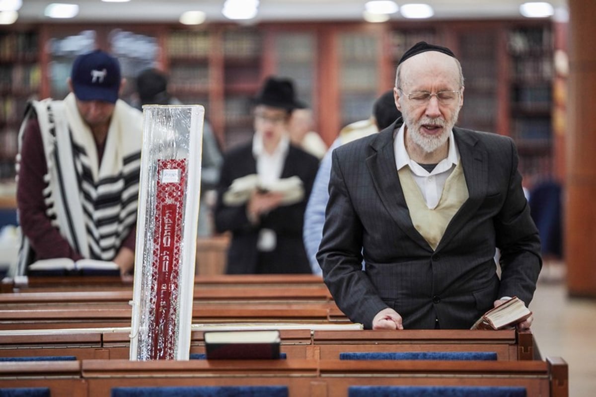 וחותמנו לחיים: הושענא רבה במוסקבה. צפו