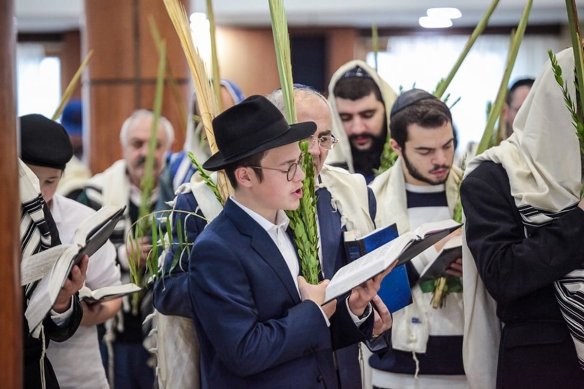 וחותמנו לחיים: הושענא רבה במוסקבה. צפו