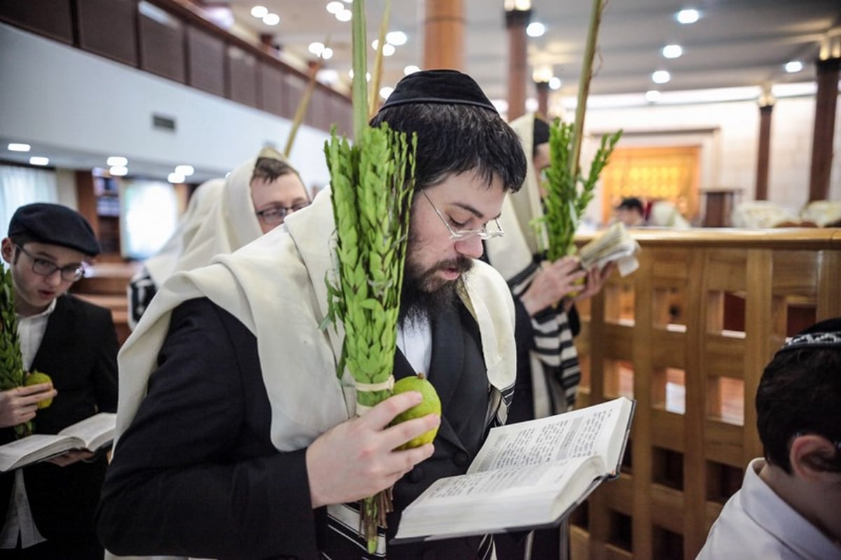 וחותמנו לחיים: הושענא רבה במוסקבה. צפו