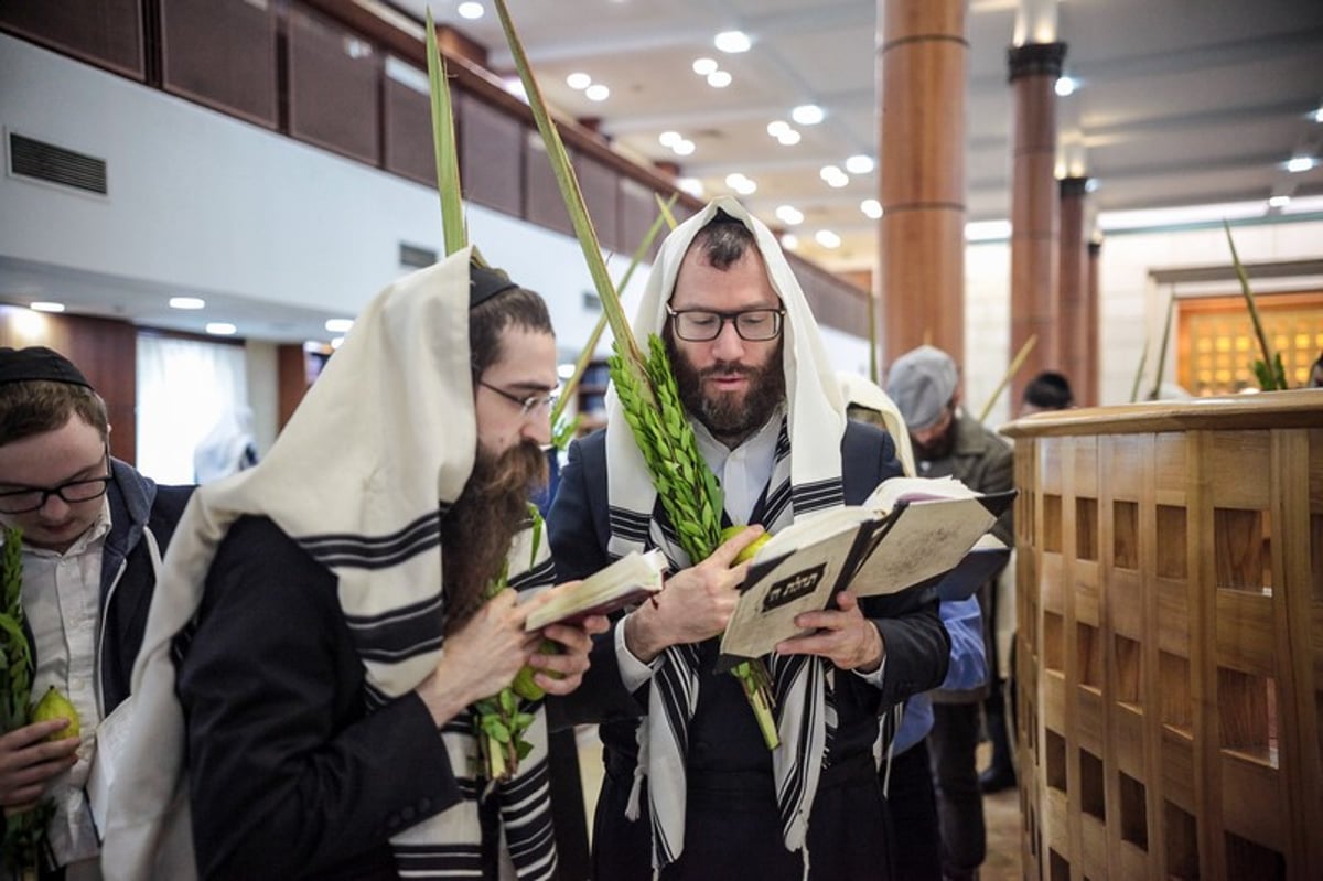 וחותמנו לחיים: הושענא רבה במוסקבה. צפו