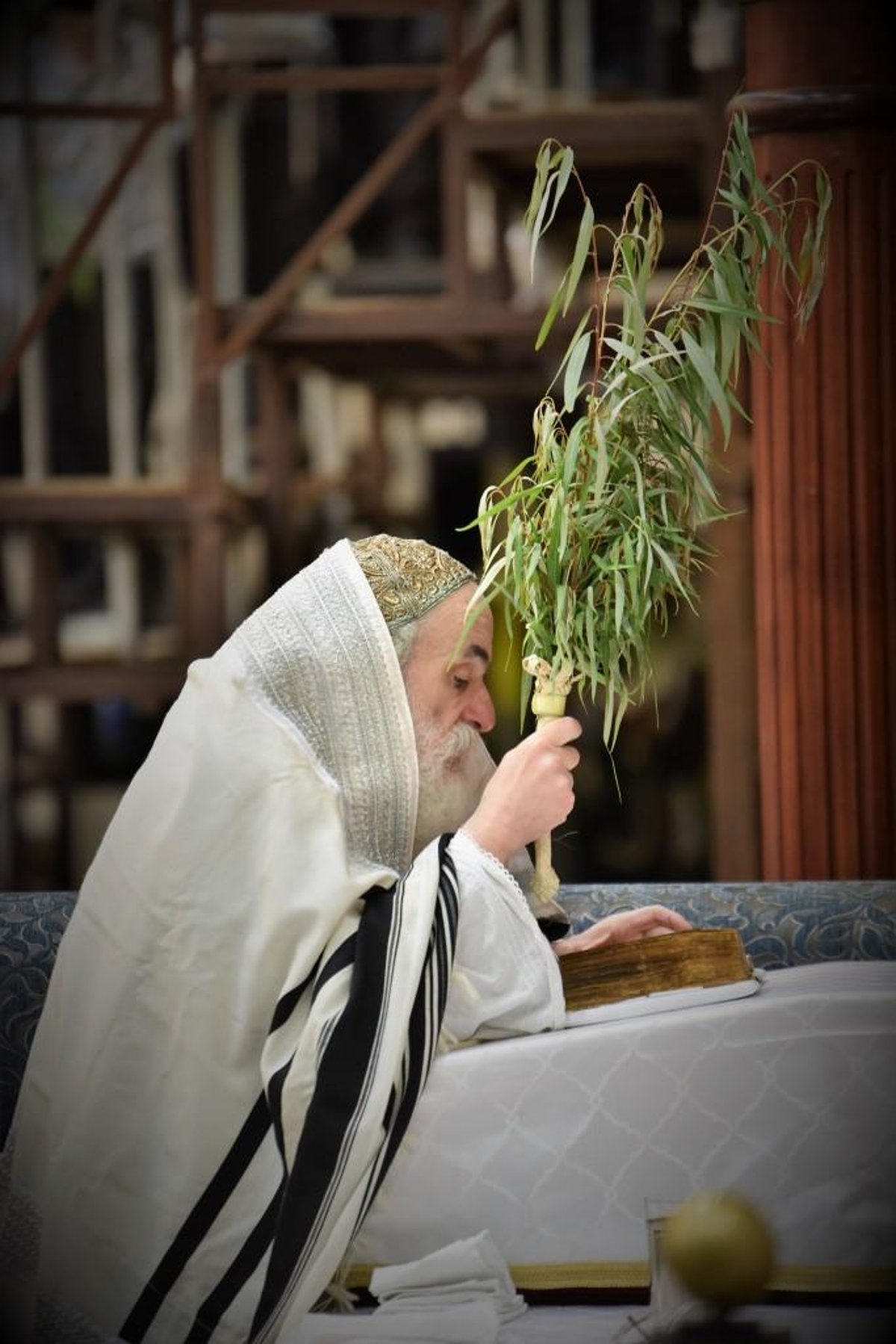 תיעוד מסכם: רגעי השמחה בסוכות בויז'ניץ