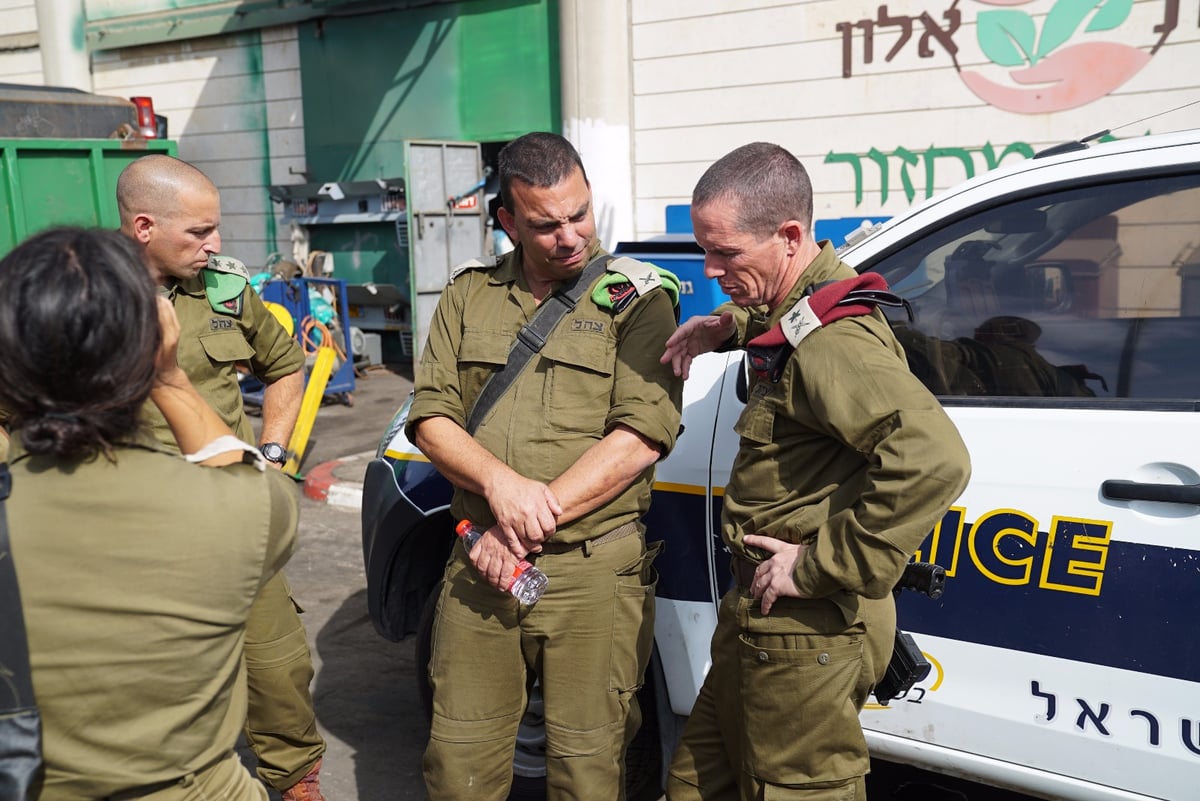 הפיגוע בברקן: גבר ואישה נרצחו • צפו בהימלטות המחבל