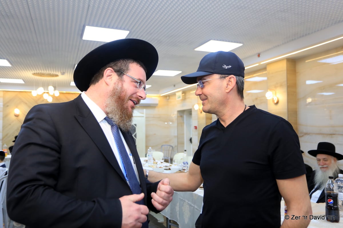 צפו בגלריה: בר מצווה לנין הגר"ח קנייבסקי