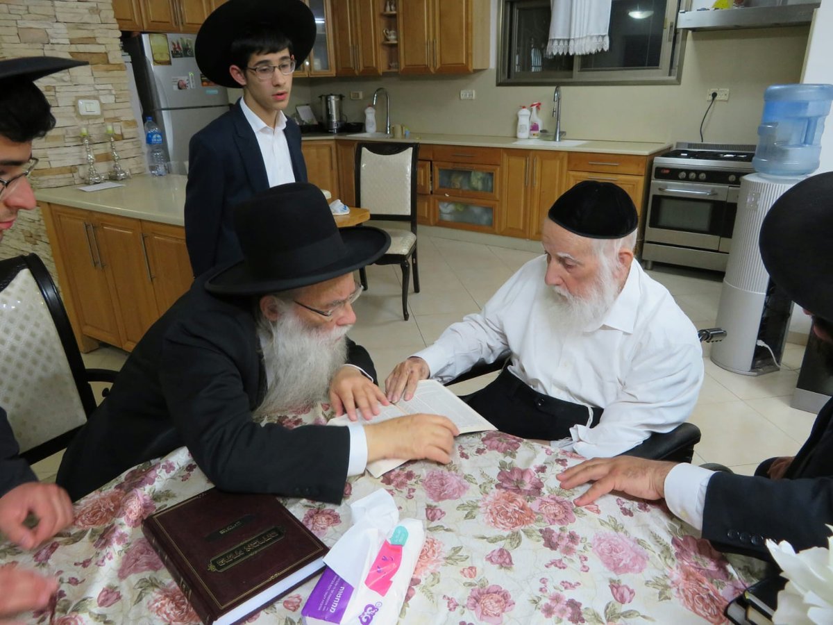 הגר"צ רוטברג ביקר בבית הגרא"ד אוירבך