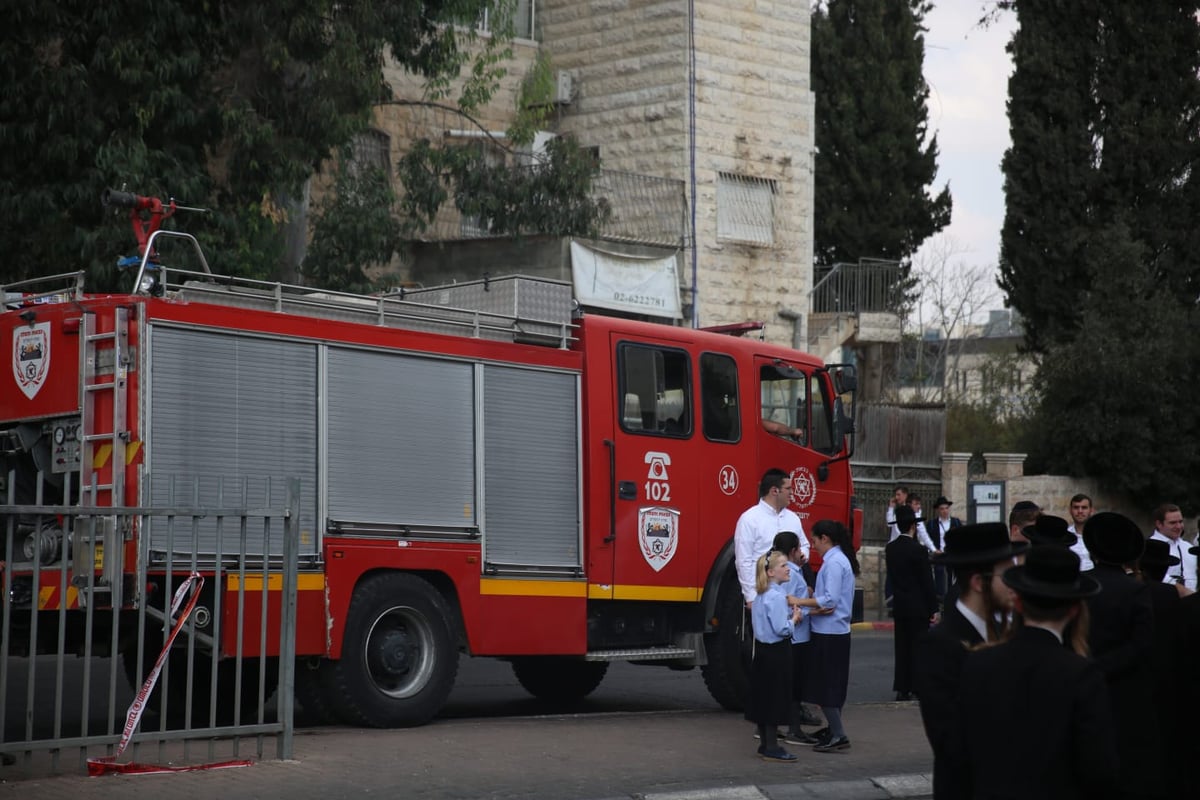 3 נפצעו קל בשריפה שפרצה בישיבה בירושלים