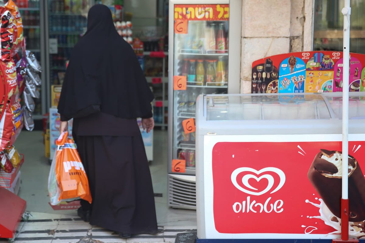 'אשת שאלים' בראיון: "לא מבינה למה מצלמים אותי ברחוב"