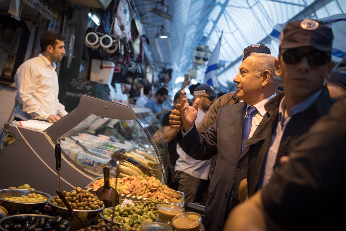 סיירו בשוק: נתניהו הפגין את תמיכתו באלקין