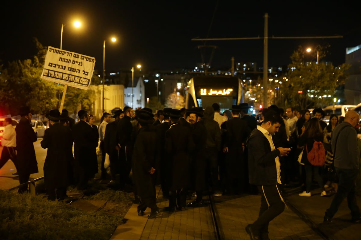 ה'עצניקים' שוב חסמו כביש מרכזי בירושלים