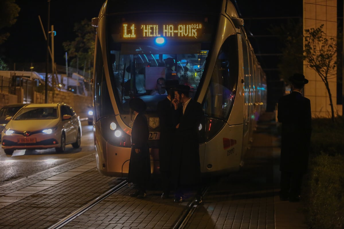 ה'עצניקים' שוב חסמו כביש מרכזי בירושלים