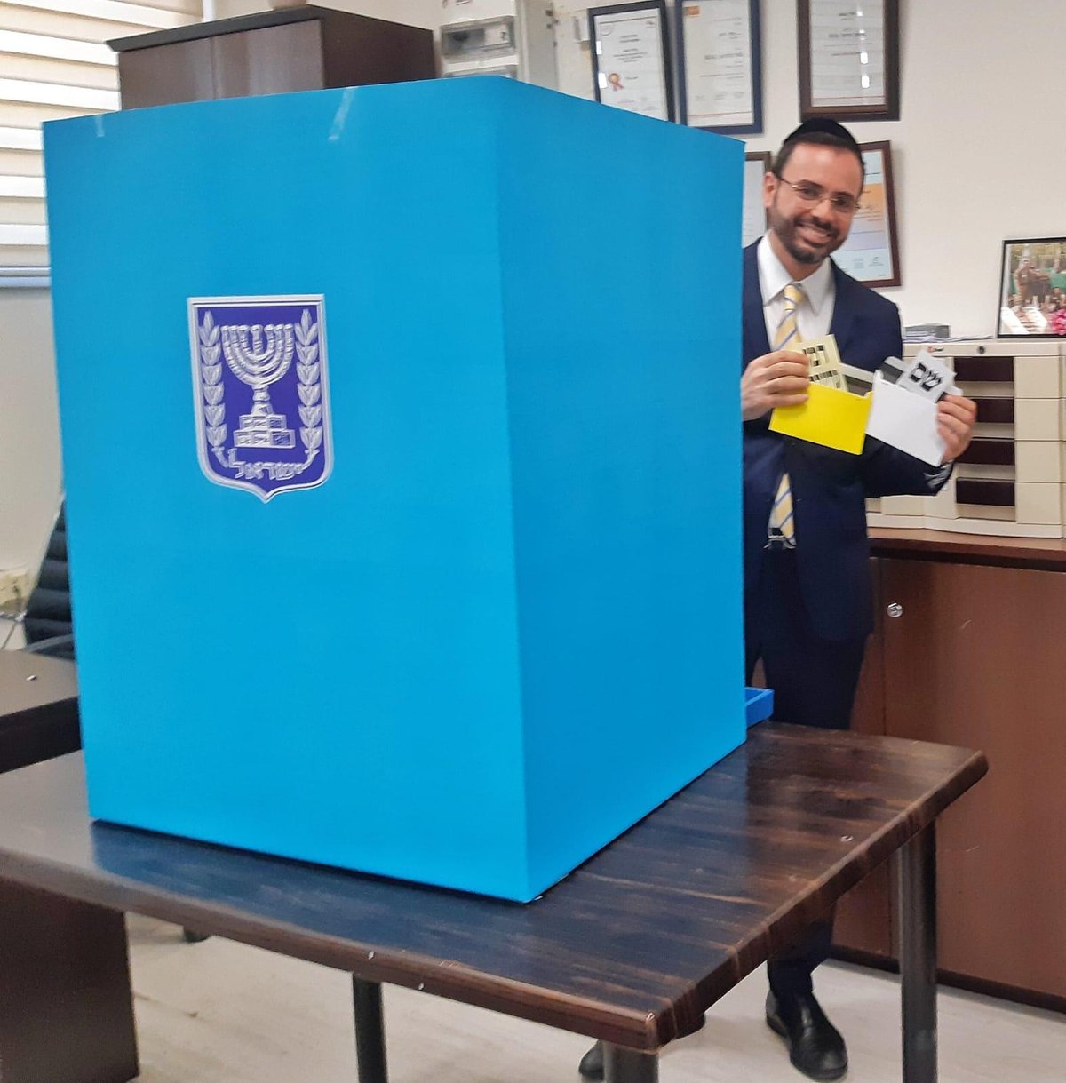 סגן ראש העיר פ"ת אריאל בוסו