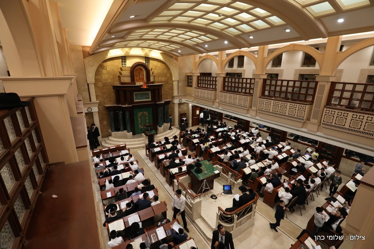 ארבע שנים לטבח: 'אבות ובנים' ב'בני תורה'