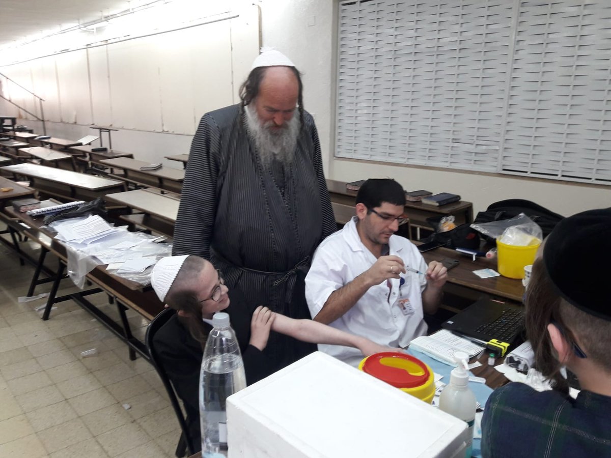 העסקן הרפואי שנלחם נגד החצבת: "נעצור את המגיפה"