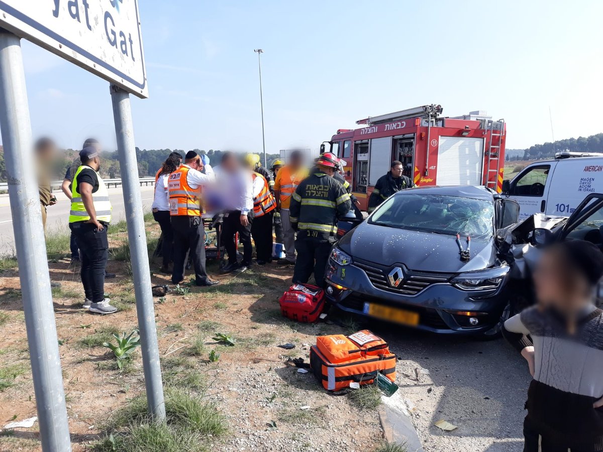 תאונה קשה מרובת נפגעים ליד קרית גת