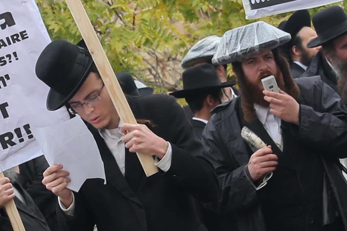 מלשכת הגיוס ועד פרוש: צפו בהפגנת הקיצוניים