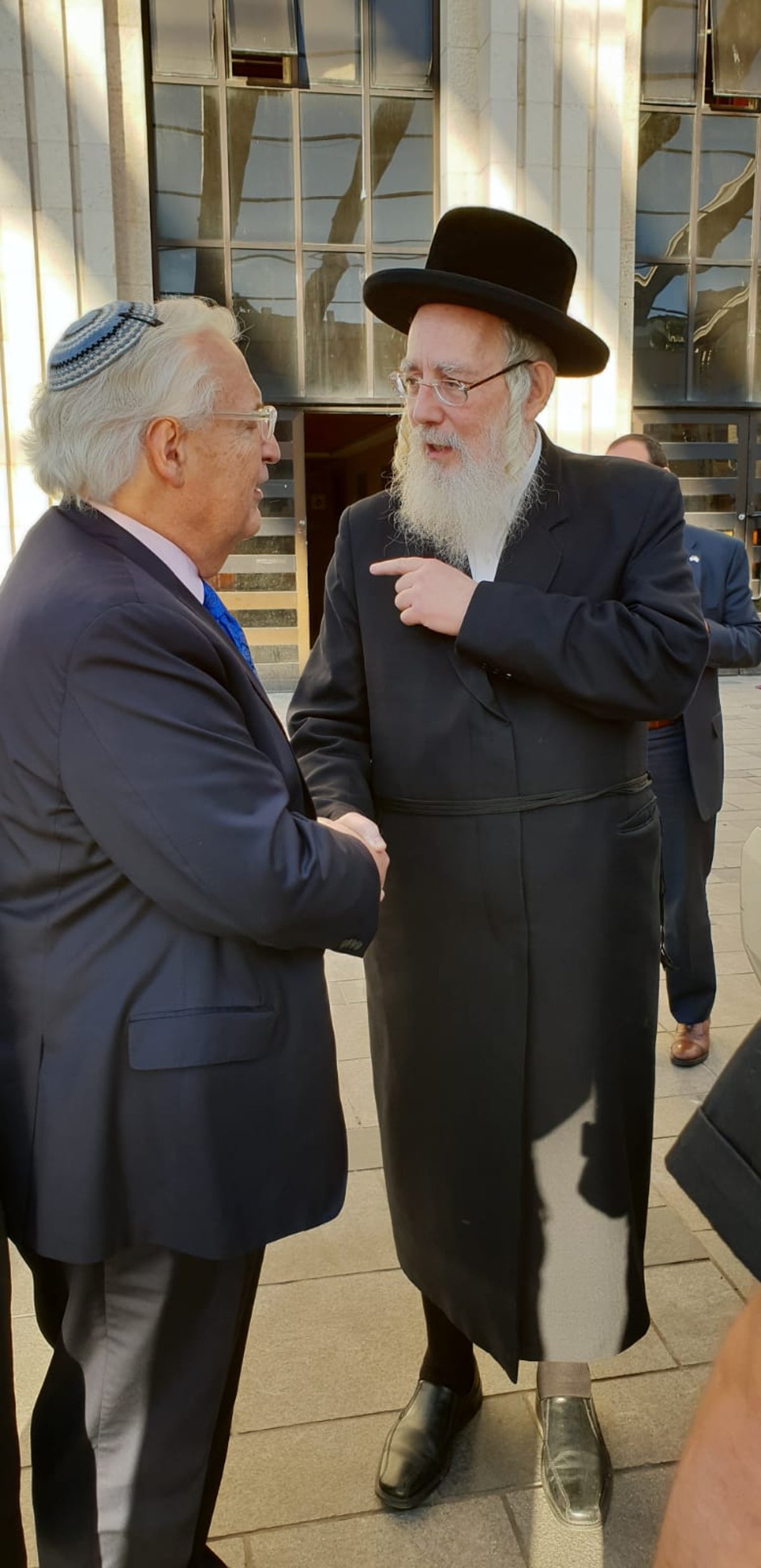 שגריר ארה"ב ביקר אצל האדמו"ר מבעלזא