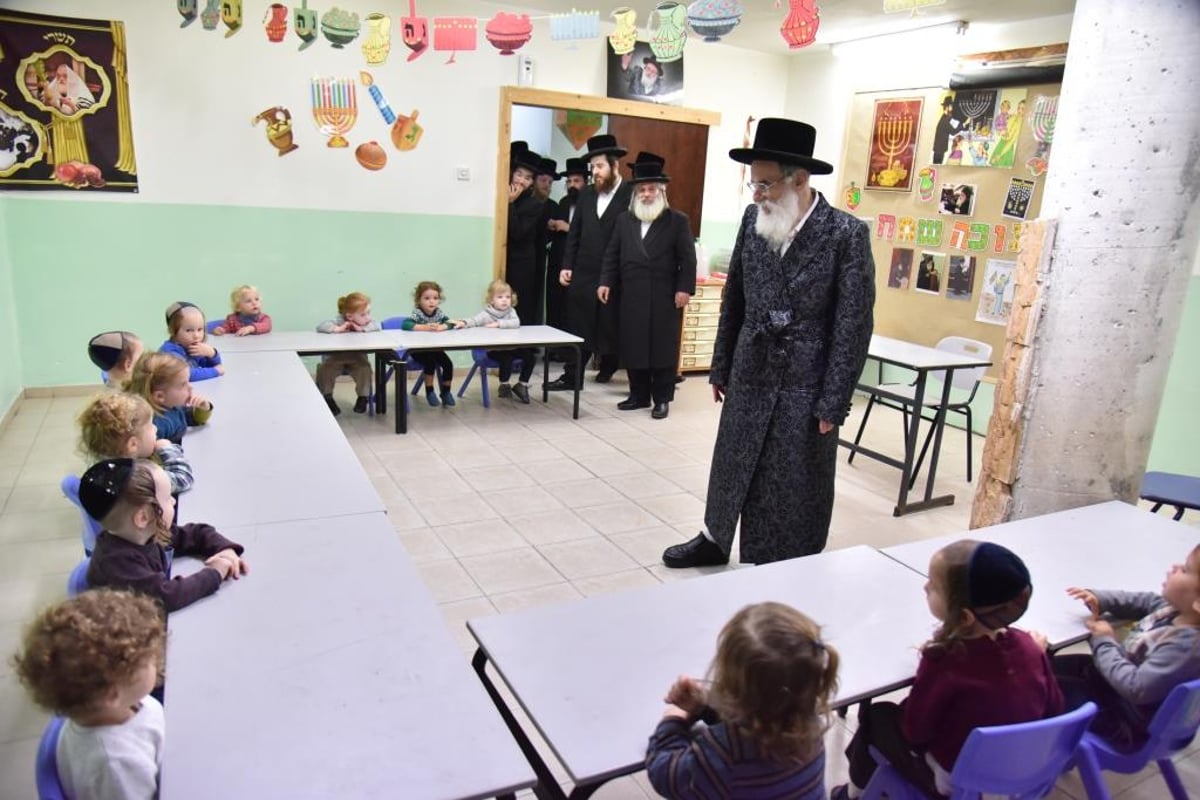 האדמו"ר מויז'ניץ ביקר באשדוד. צפו בתיעוד