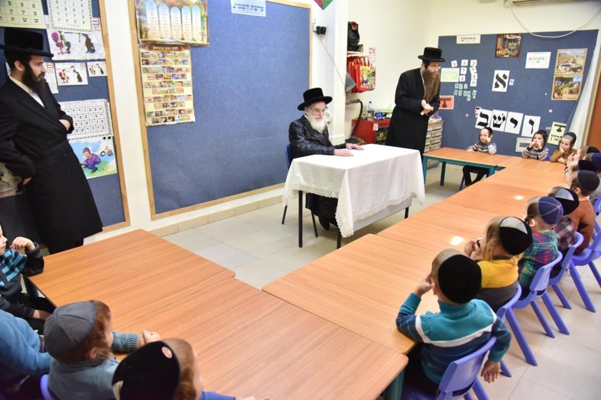 האדמו"ר מויז'ניץ ביקר באשדוד. צפו בתיעוד