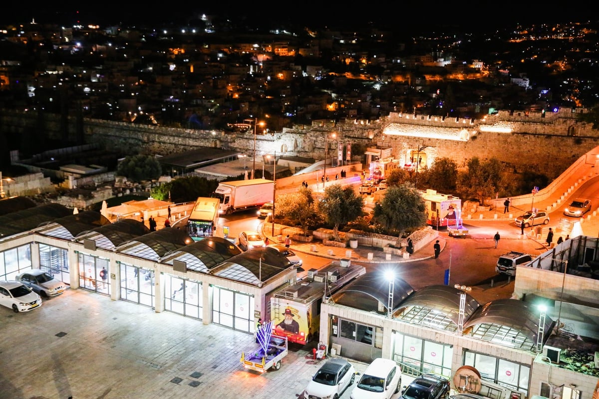 ה'טנקיסטים' הגיעו לכותל המערבי • תיעוד