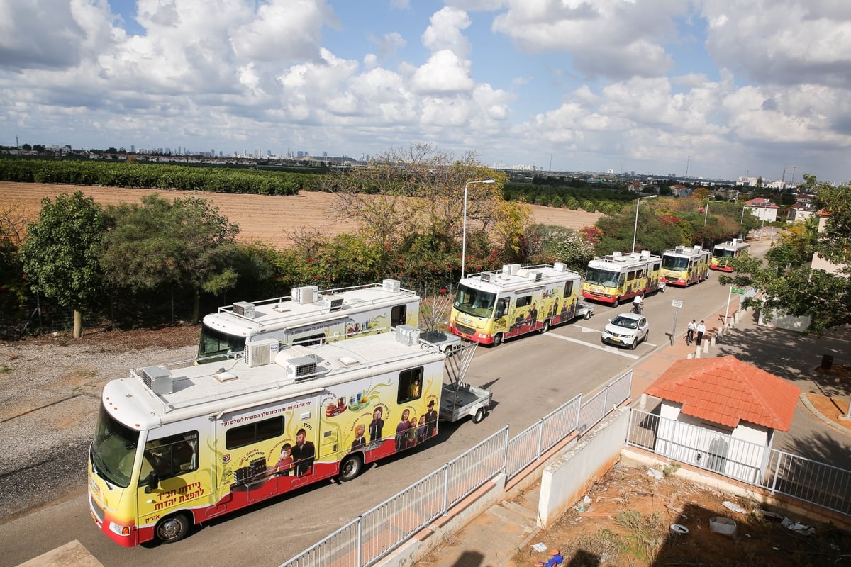 ה'טנקיסטים' הגיעו לכותל המערבי • תיעוד